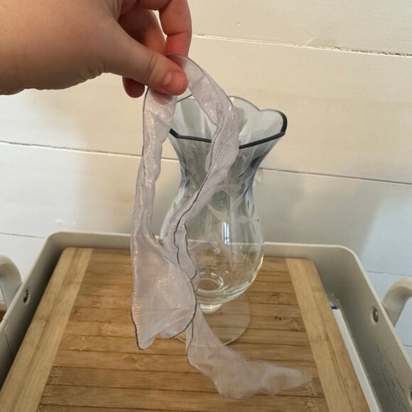 LENOX~ Floral Spirit 9” Blue Glass Vase -Cut Crystal Floral Etched w/Box - Picture 5 of 7